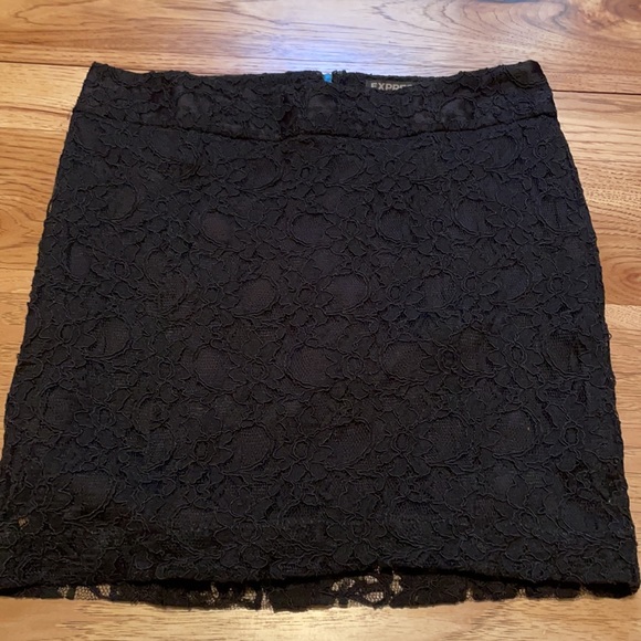 Express Mini skirt- size 2 - Picture 2 of 6
